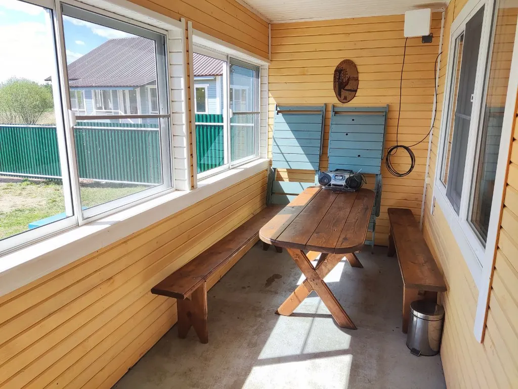 Домик у озера