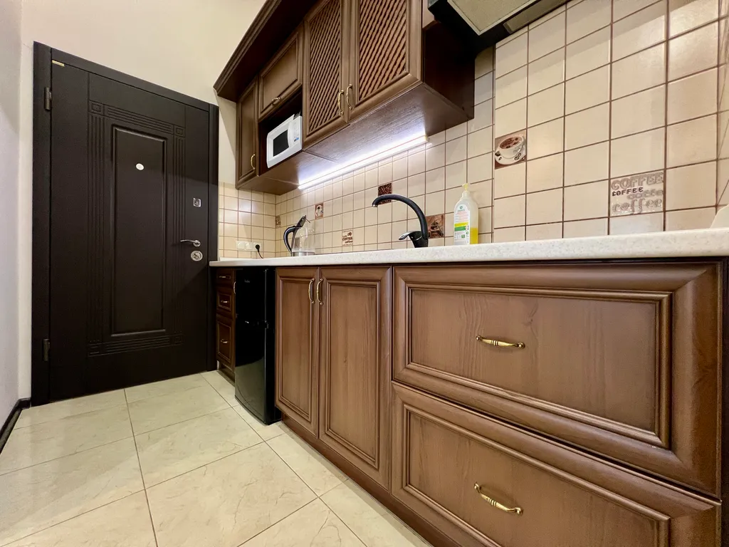 Рядом парк Победы Херсонес не берем оплату за уборку