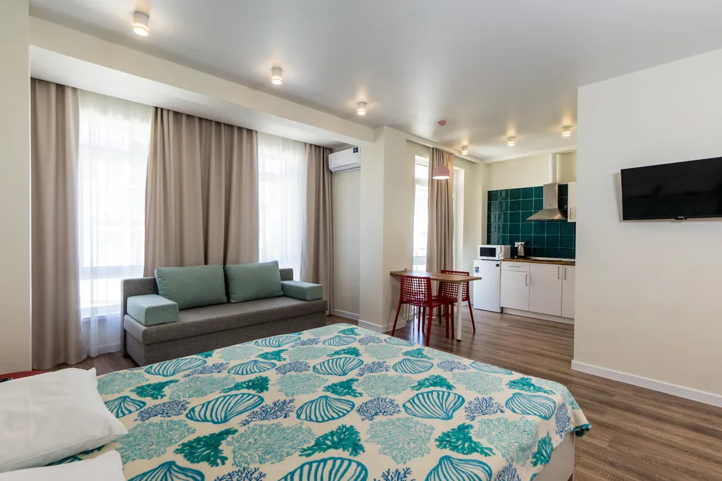 Квартира Студия апартаменты №03 с балконом — аренда посуточно в Ольгинка