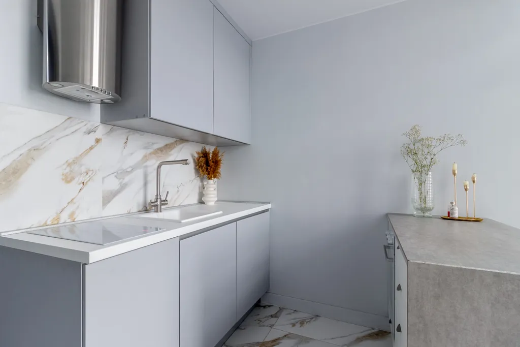 Двухуровневая студия с панорамным видом на город