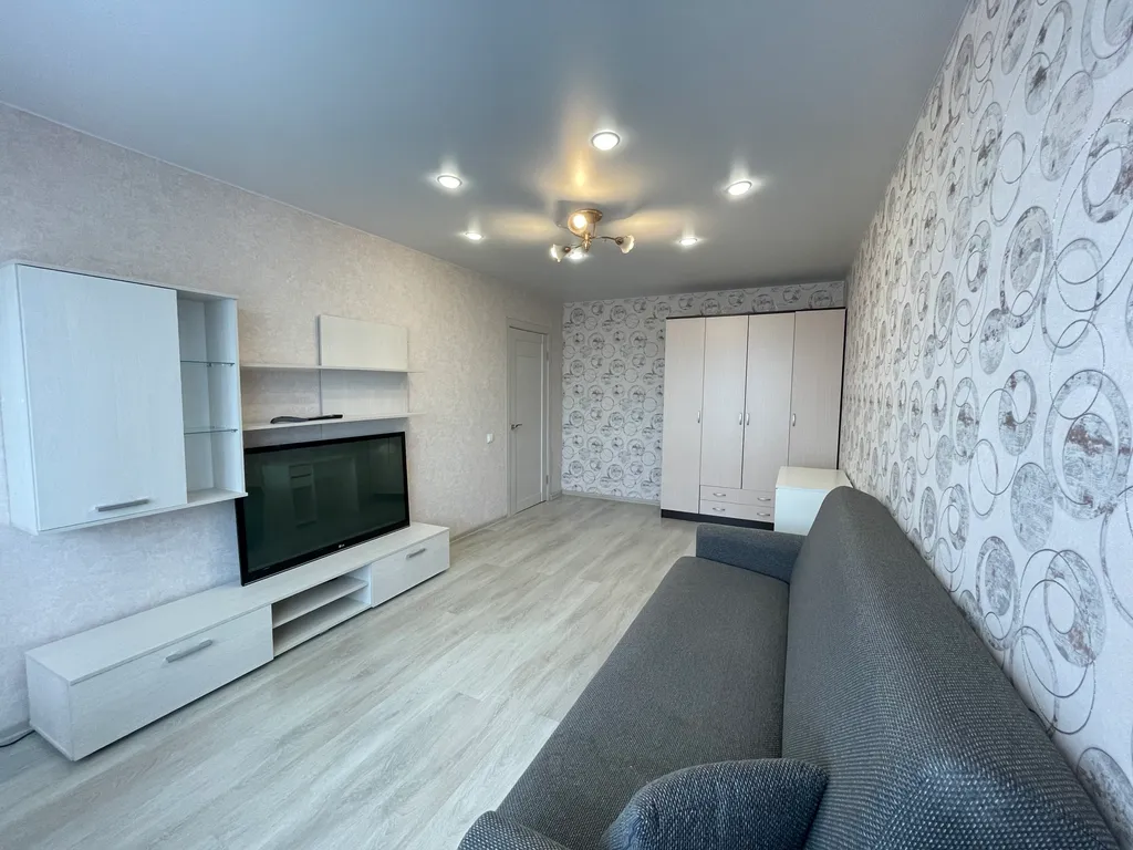 2‑комн. квартира рядом с Долиной уюта на ул. Олега Кошевого, 14к2