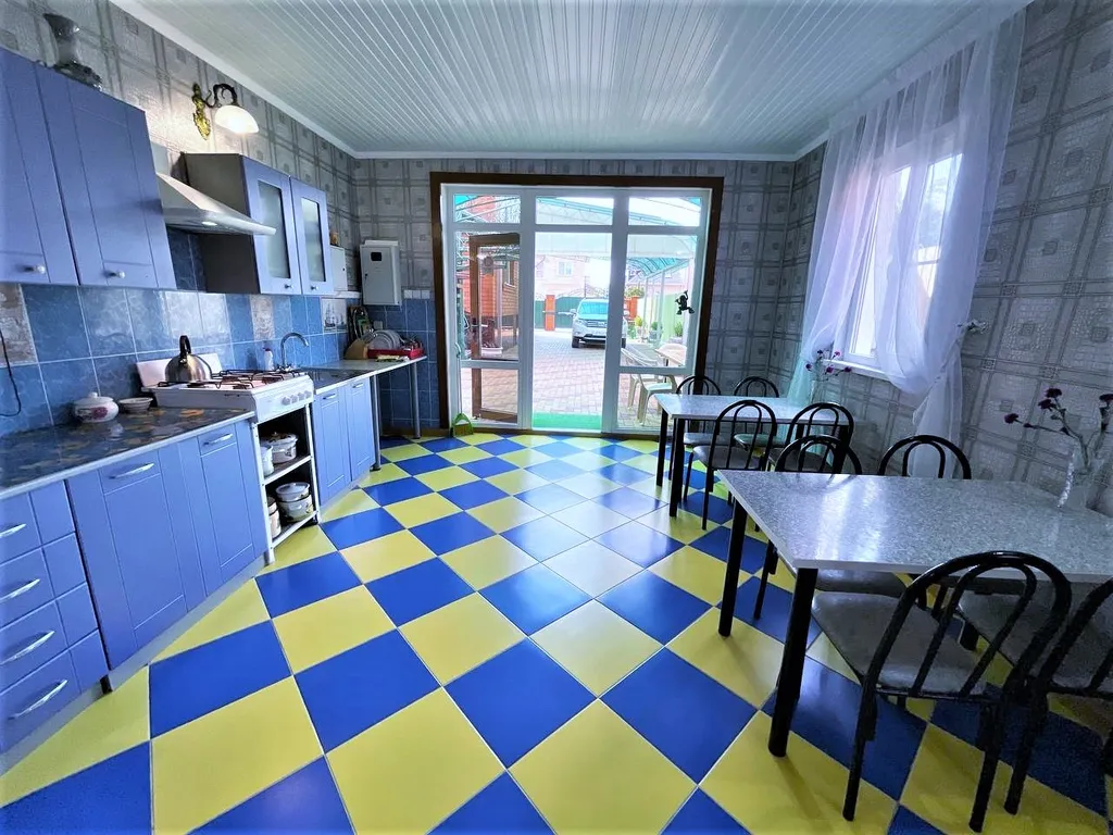 Двухкомнатный номер для 4-х гостей и дополнительным местом