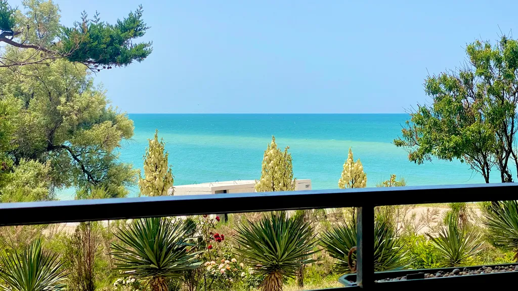 Квартира Семейные апартаменты 30 метрах до пляжа — аренда посуточно в Орловка