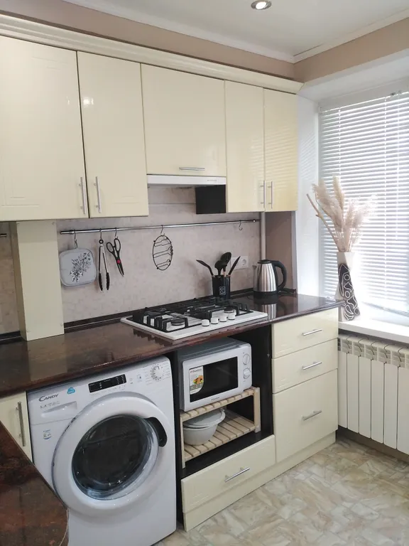 Квартира Уютная 2-х комнатная квартира со всем необходимым — Отрадный