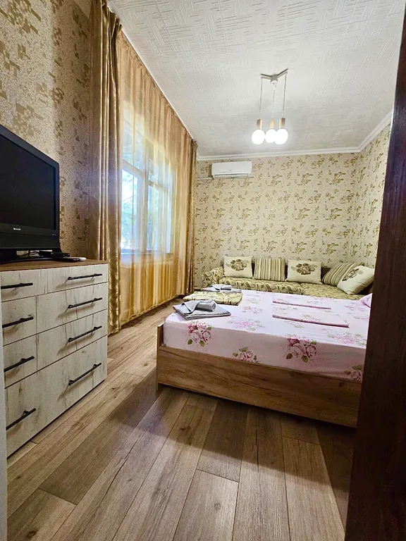 Коттедж 2-Х  комнатный номер комфорт класса(часть дома с отдельный входом) — Геленджик