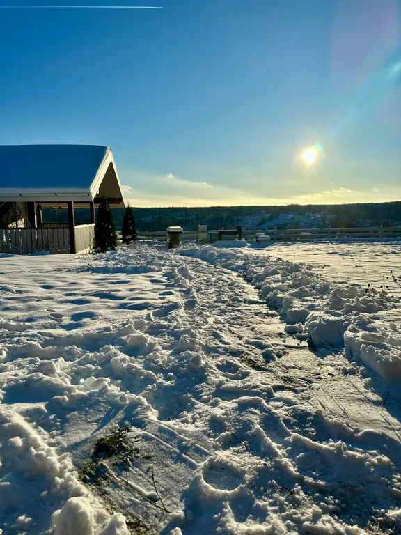 Уютный Дом на горе со вторым светом