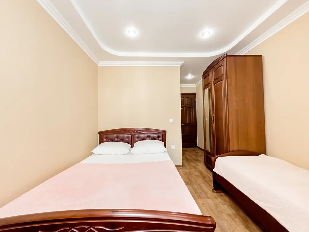 Стандарт 3-х местный с балконом