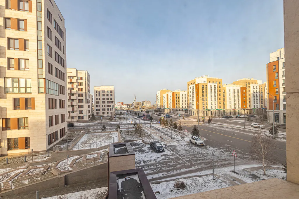 Уютная трехкомнатная квартира с тремя двухспальными кроватями на Экспо