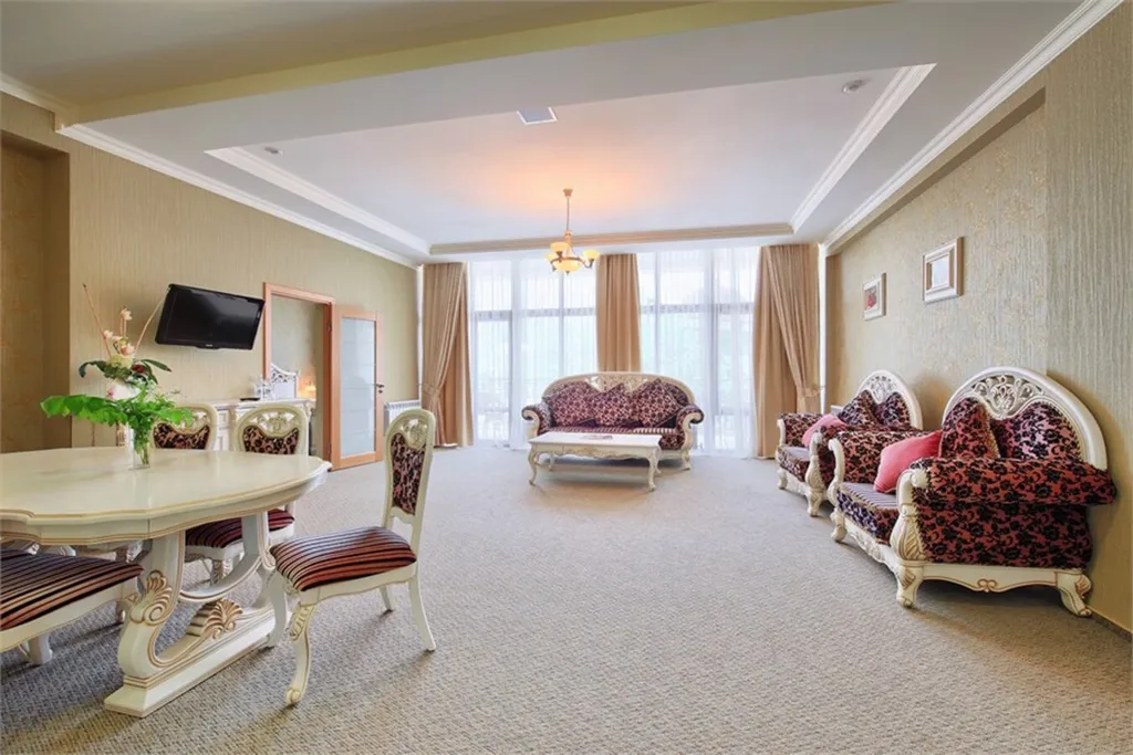 Люкс театральный