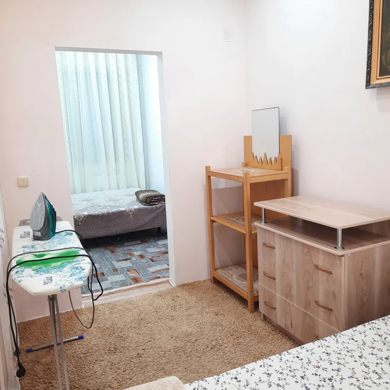 Половина двухэтажного дома у моря