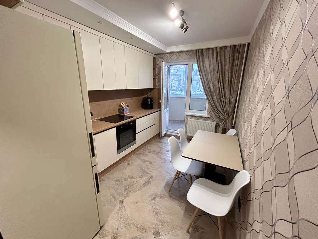 Квартира Новая уютная 4-комнатная квартира — Санкт-Петербург