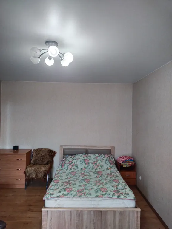 На площади Партизан