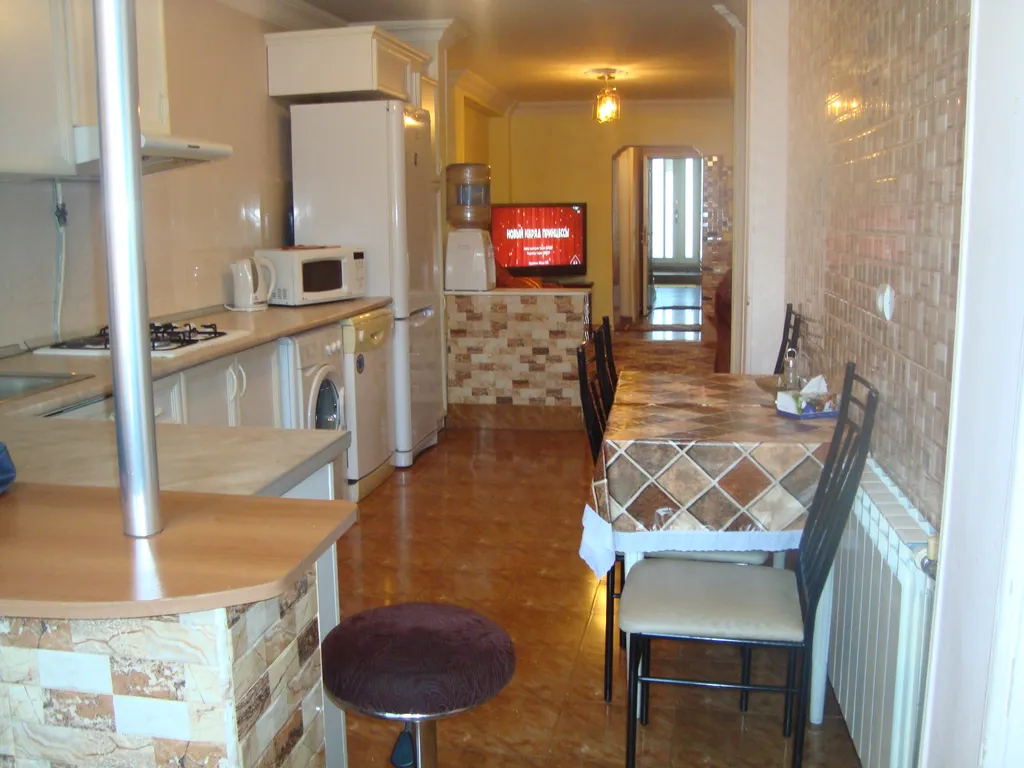 4-комнатная Квартира