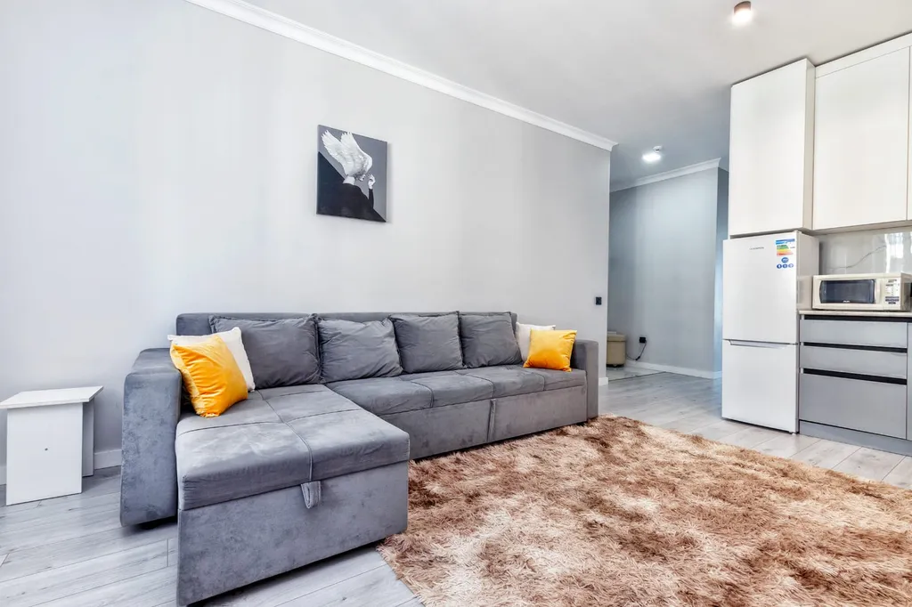 Двухкомнатная квартира возле Экспо, Ботанического сада