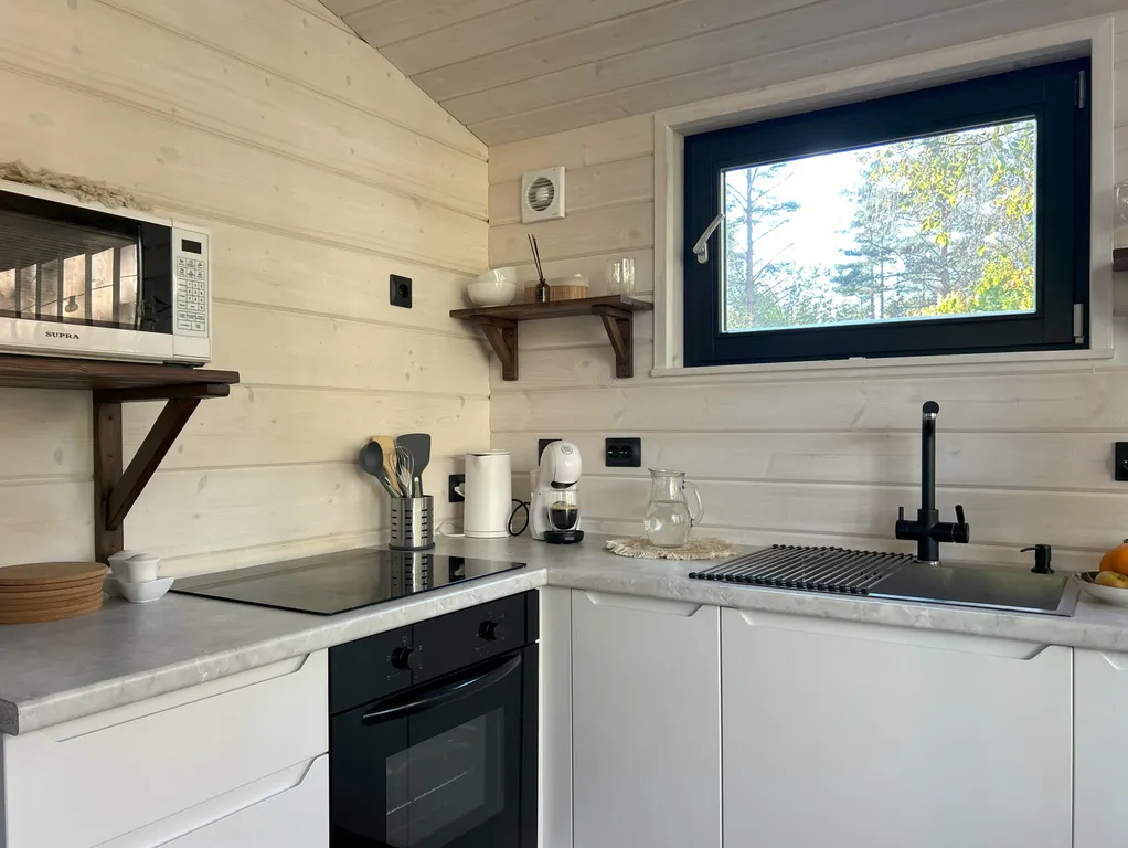 Коттедж Коттедж у озера с камином Сосновый Дом — Орехово