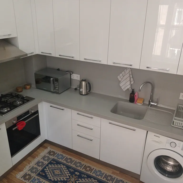 Белые апартаменты