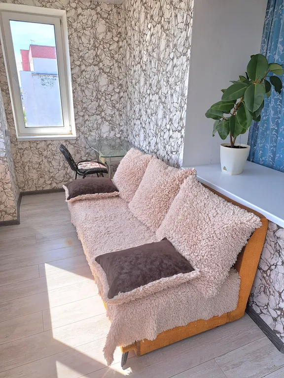 Чистая, ухоженная квартира в центре города с видом на Китай