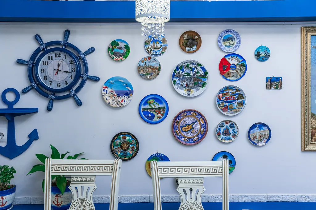 Большая евродвушка на берегу открытого моря