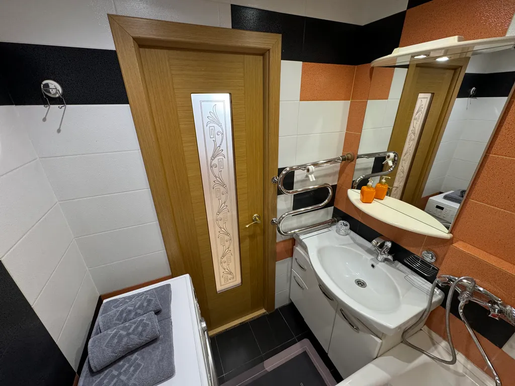 2-комнатная на Дикопольцева