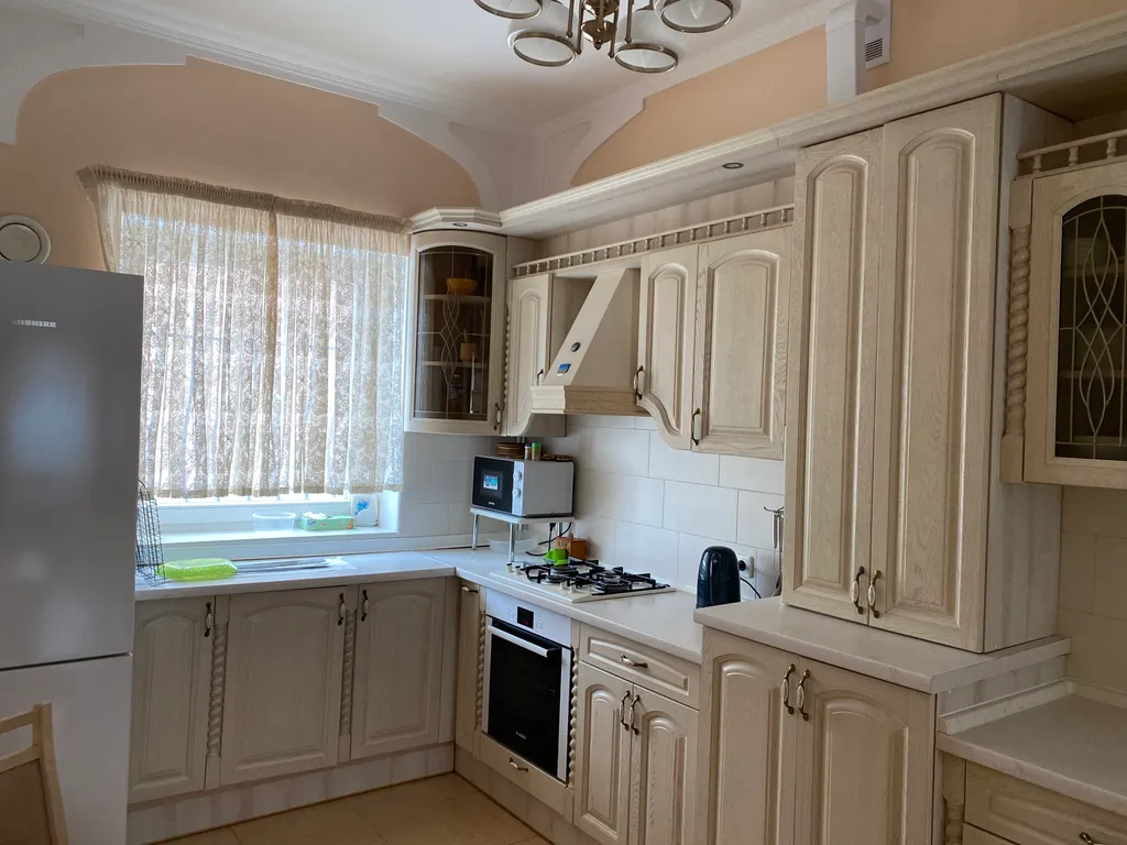 Особняк у моря с баней и бильярдом