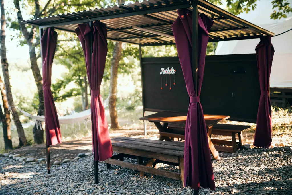 Семейный отдых в Куполе Делюкс: панорамная терраса и SPA бассейн