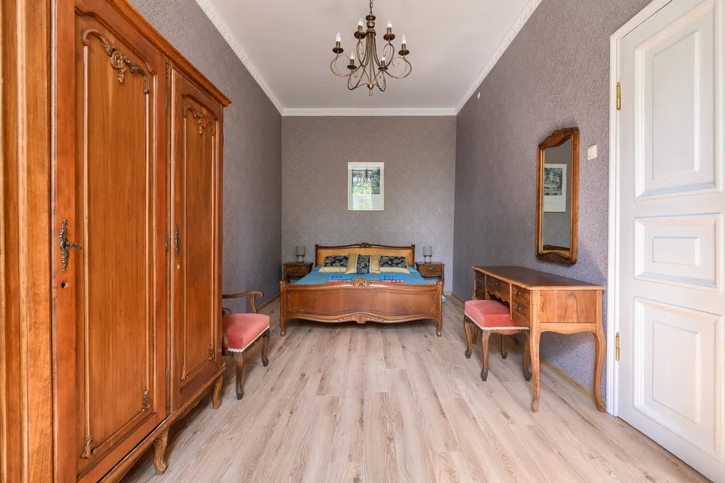 Роскошная квартира с балконом и парковкой рядом с Петропавловкой