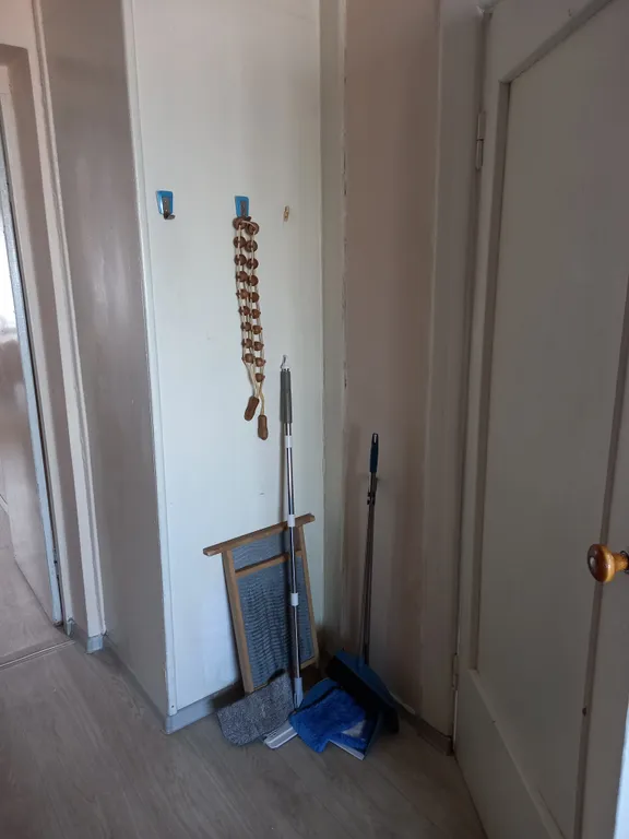 Двухкомнатная в центре, красивый вид на город и море