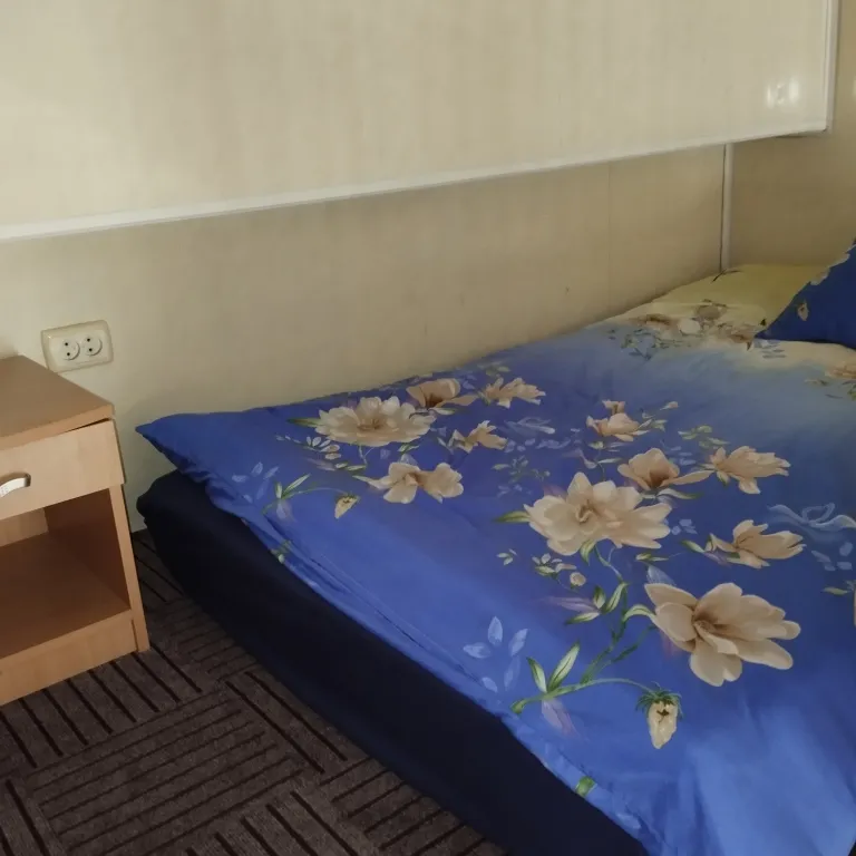 Квартира Семейные пятиместные апартаменты на берегу моря — Любимовка