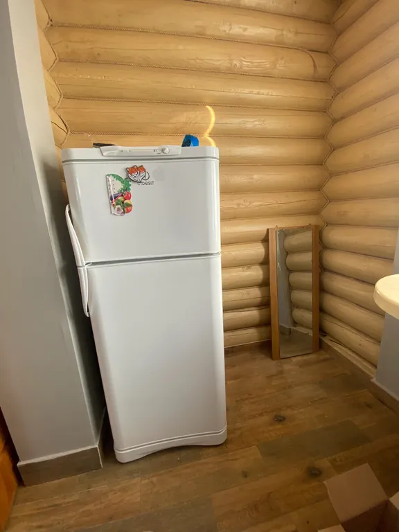 Дом с прудом