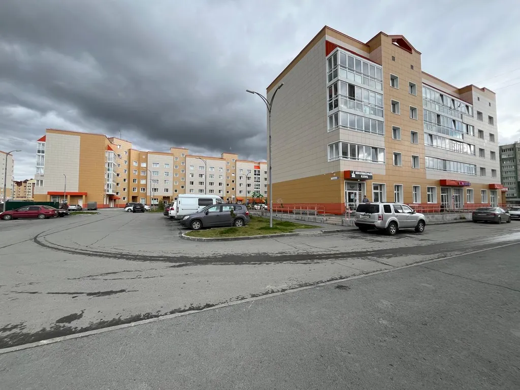 2-комнатная люкс на Тундровом