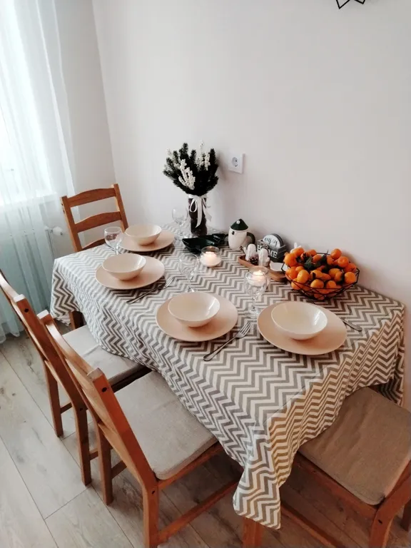 Просторная квартира с отдельной спальней недалеко от МНТК — аренда посуточно в Чебоксары