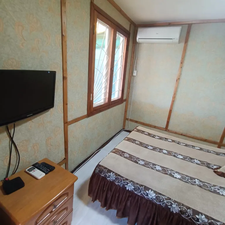 Дом с беседкой