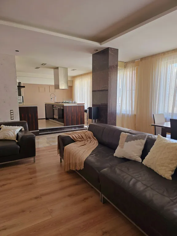 Просторная квартира в центре