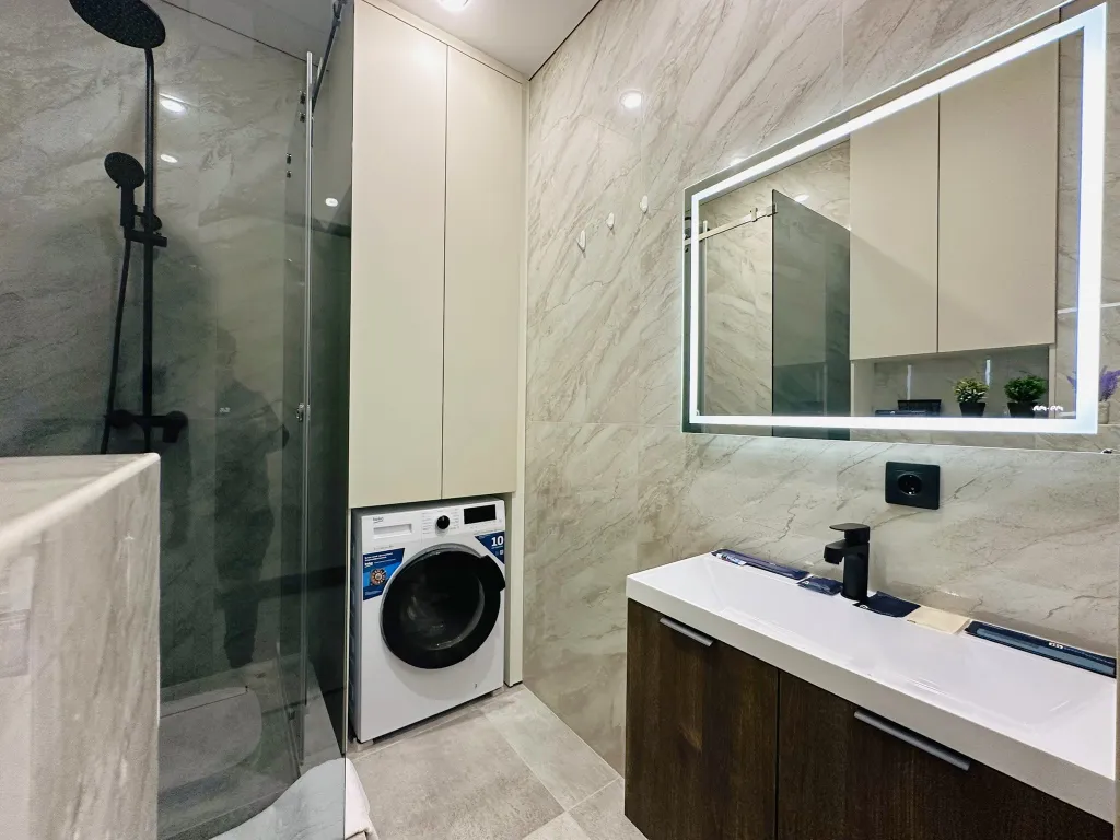 Студия с видом на центр