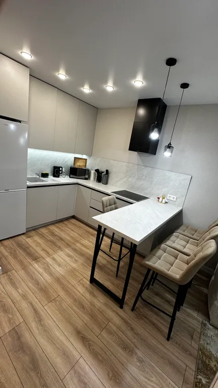 Видовая уютная квартира с дизайнерским ремонтом и видом на реку