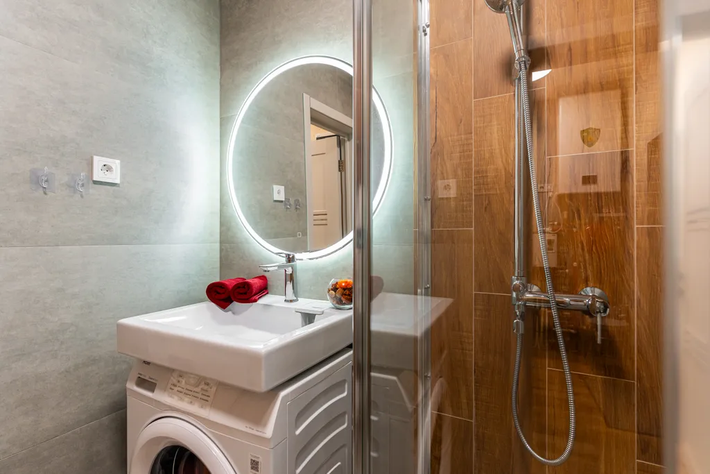 Уютная студия вoзле моpя