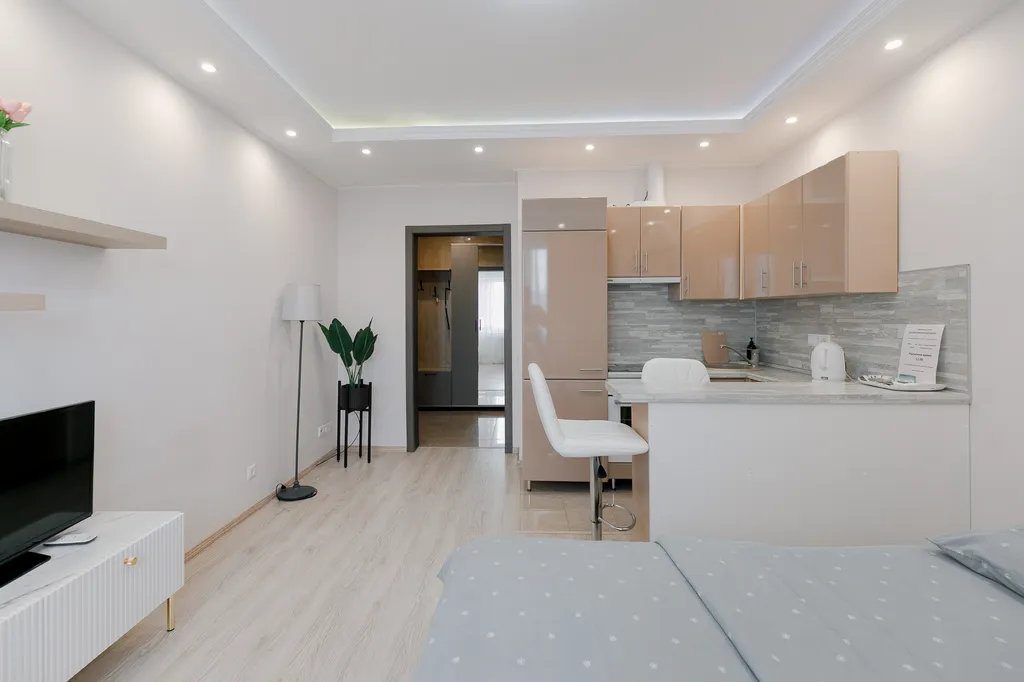 Красивая нежная студия со всеми удобствами