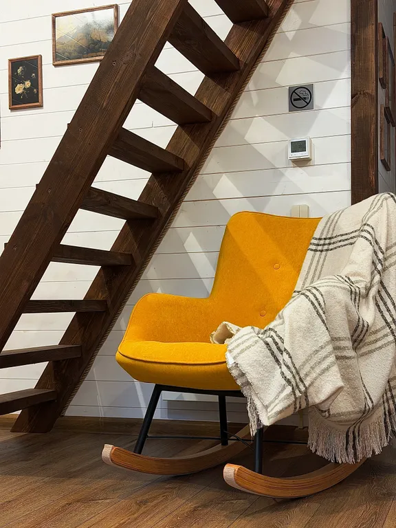 Белый а-фрейм