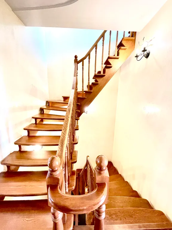 Большой коттедж - Lucky Home в центре с видом на  Золотой Рог