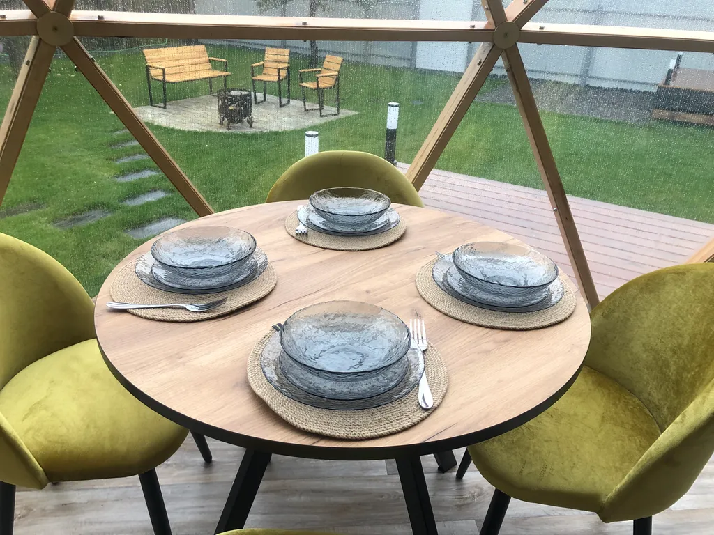 Дом-купол в загородном комплексе