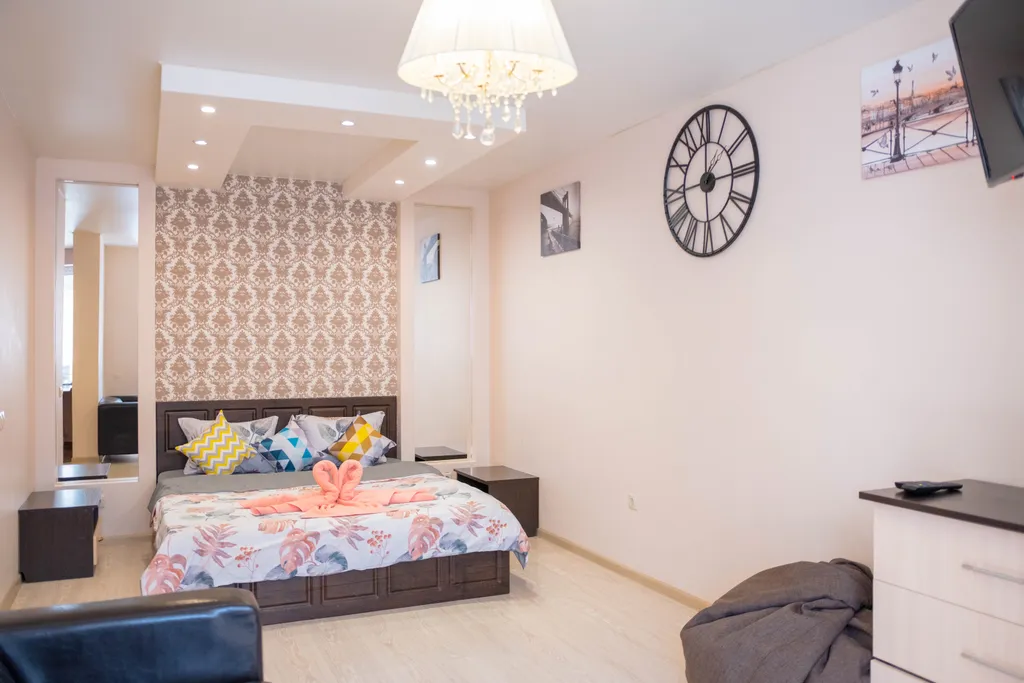 Студия со светлым ремонтом в новом доме