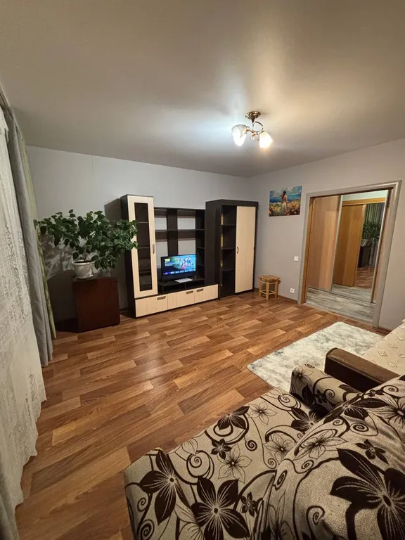 Теплая, по домашнему уютная квартира — аренда посуточно в Челябинск