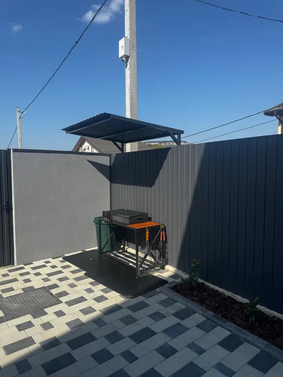 Шале меот корал