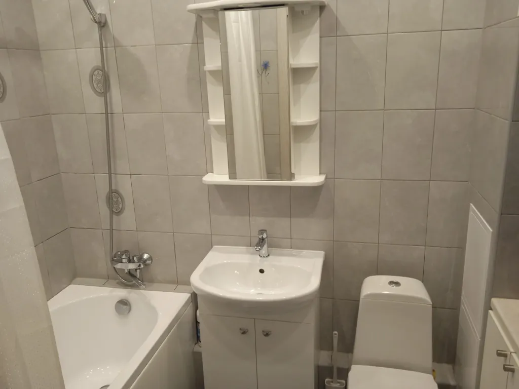 Уютная квартира с видом на лес с удобной кроватью