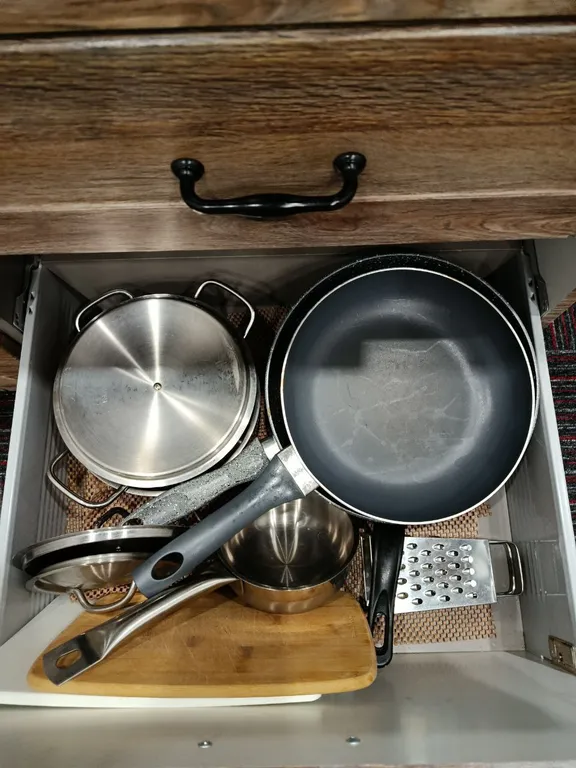 Апартаменты на Солнечной Долине с видом на пруд, горы, долину