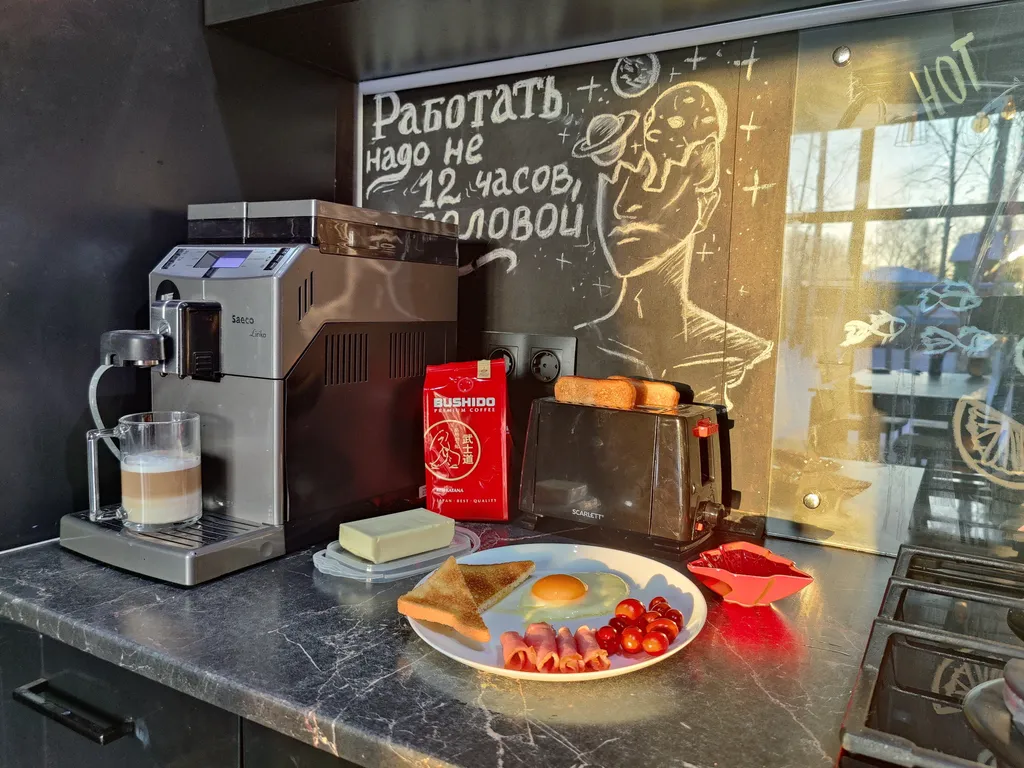 Дом-шале в черте города с баней и чаном