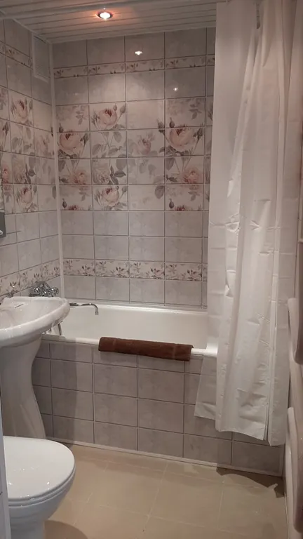 Двухкомнатная квартира с отличным ремонтом в центре Норильска