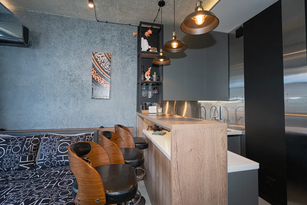 Дизайнерская студия Ls-black strong с видом на море и горы 7 этаж