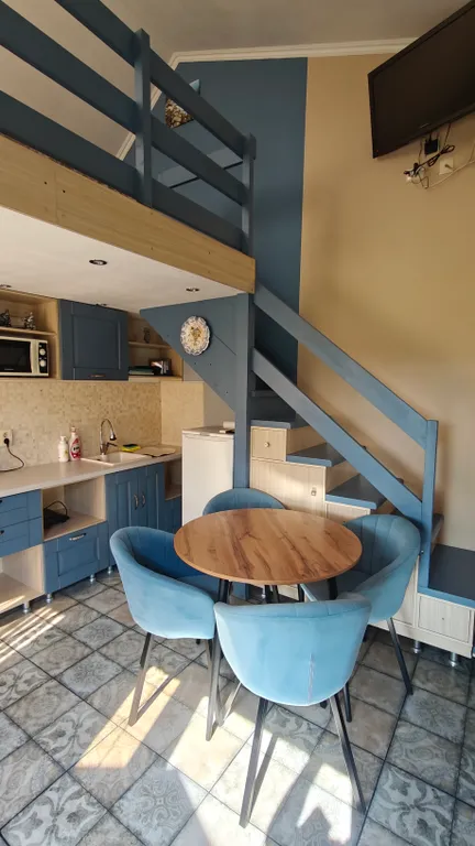 Коттедж-студия с видом на горы