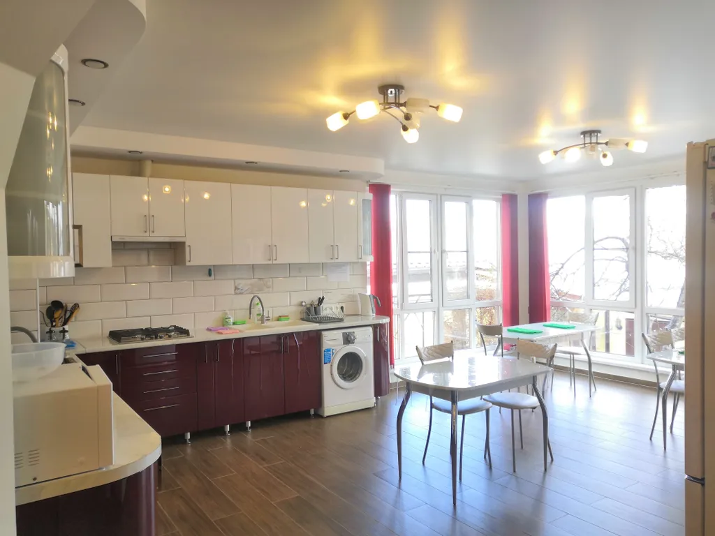 Уютный дом в центре города курорта